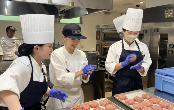 ヒルトン東京ベイとの「子ども食堂」